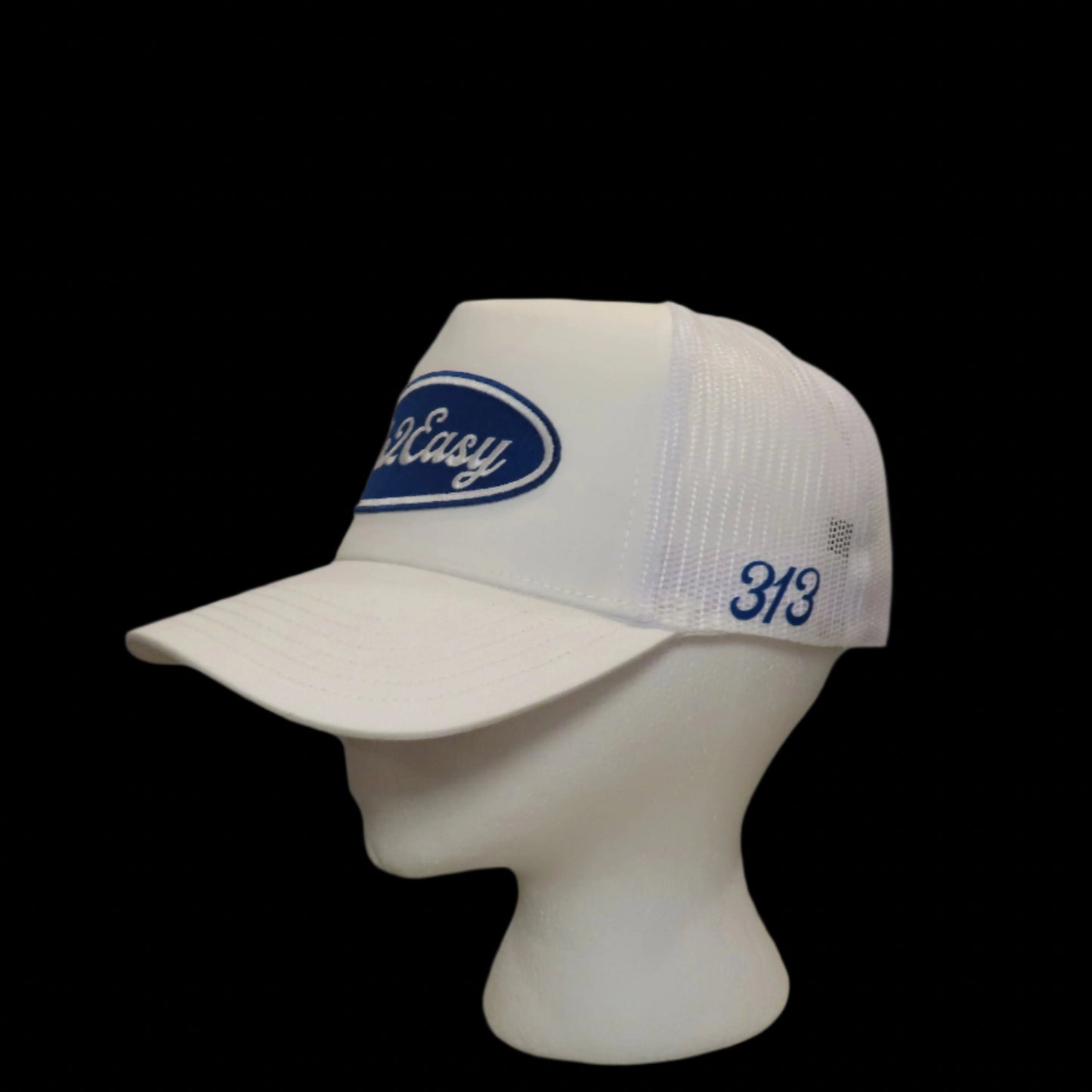 WHITE TRUCKER ICON HAT